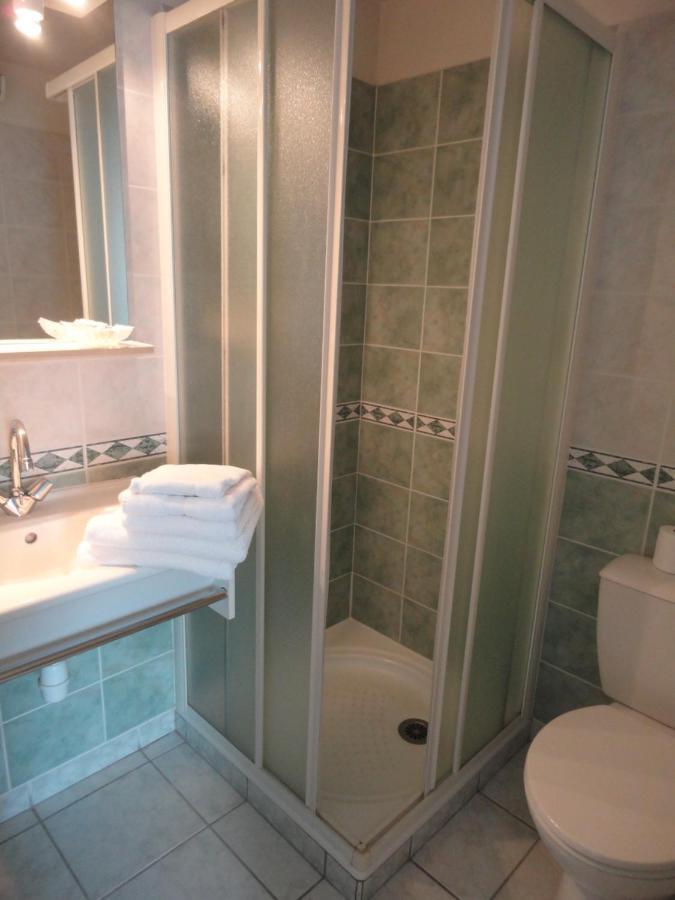 Hotel Restaurant Aux Armes D'Estaing - Kb Hotel Group Ngoại thất bức ảnh